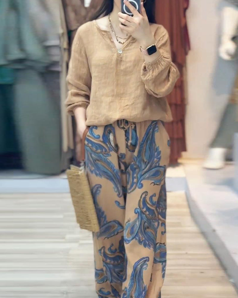 To-delt sæt | Langærmet hørbluse og mønstrede bukser