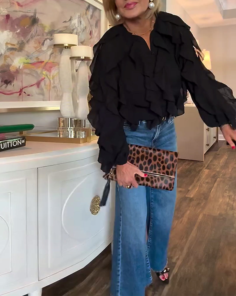 Luftig Ensfarvet Skjorte Med Flæser