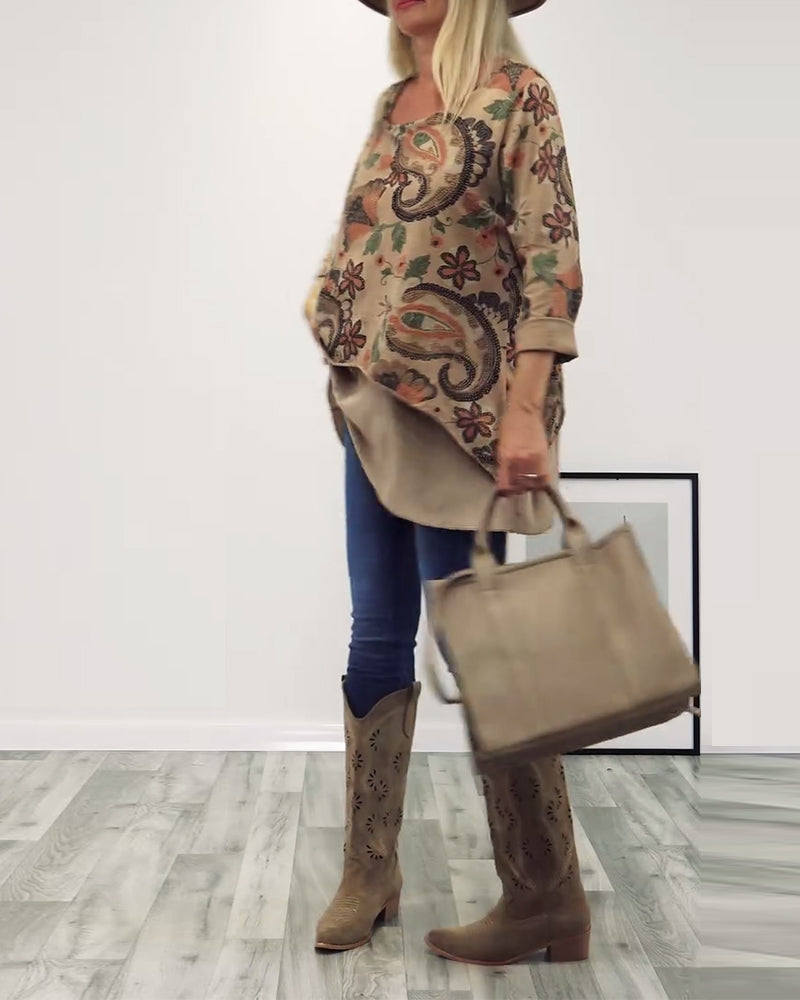 Lagdelt top med retro print