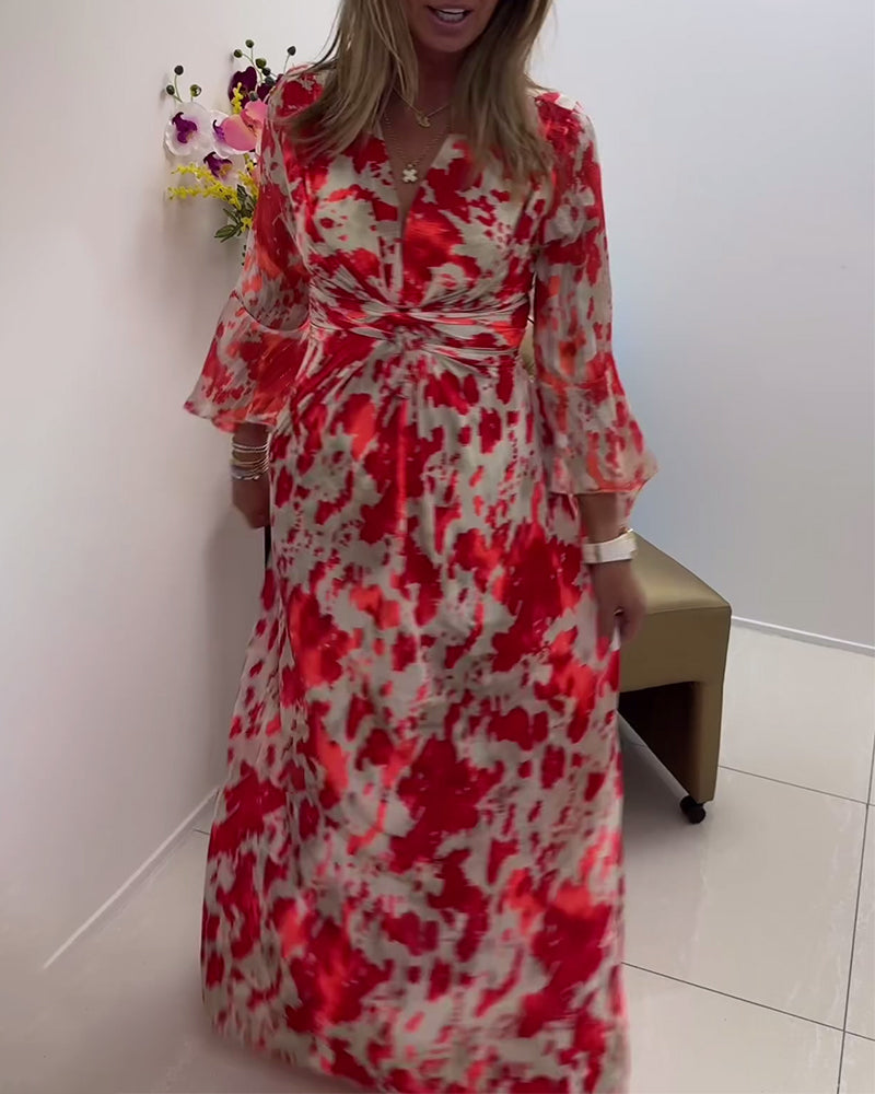 Stilfuld lang kjole med vide ærmer