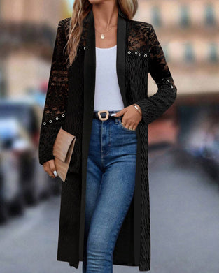 Elegant hulmønstret ensfarvet blondefrakke