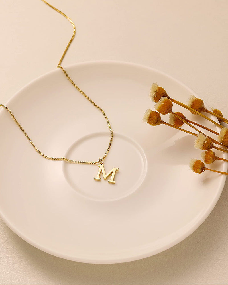 Udsøgt og elegant halskæde (26 bogstavsvarianter)