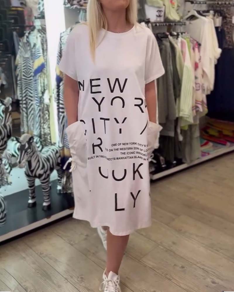 Kjole Løst Kortærmet Med Stort Lommetryk