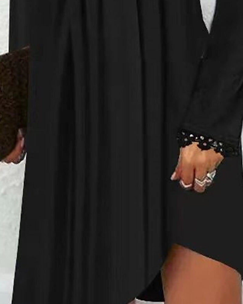 Sort plisseret kjole med knapper