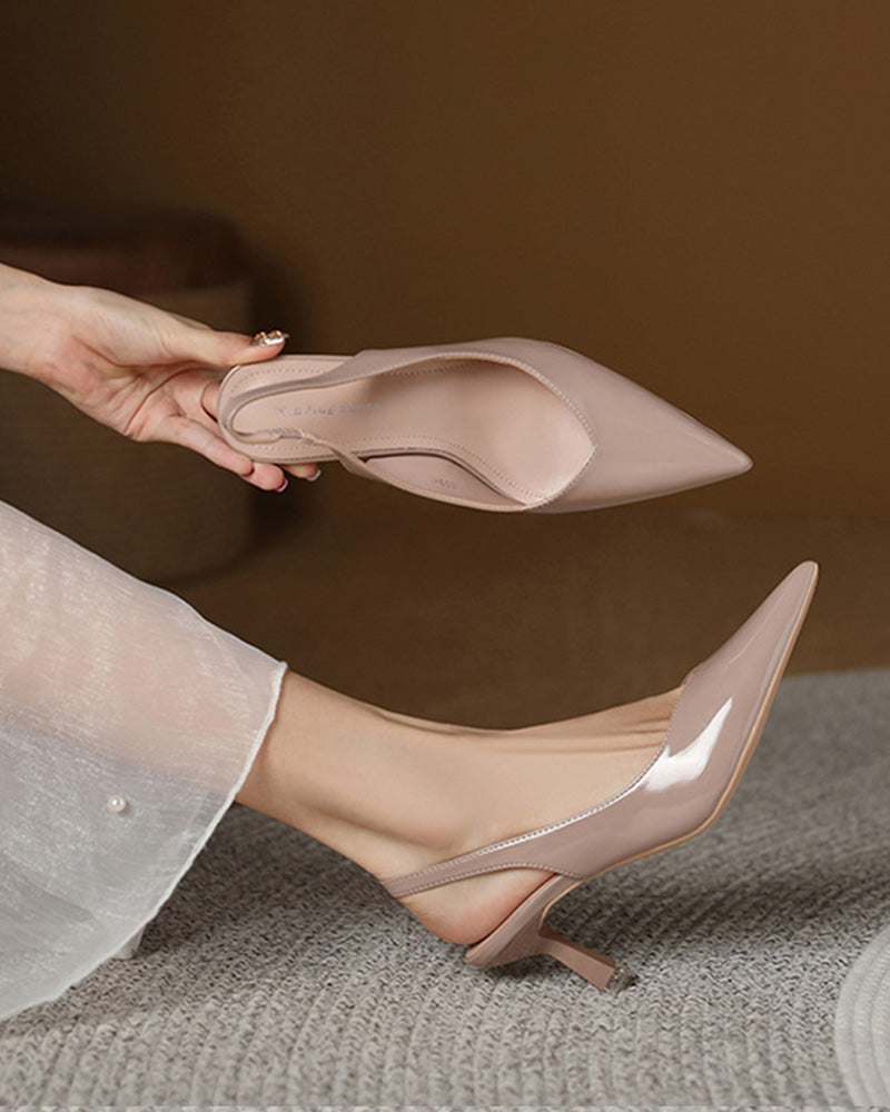 Ensfarvede høje hæle med spids tå og hælstrop