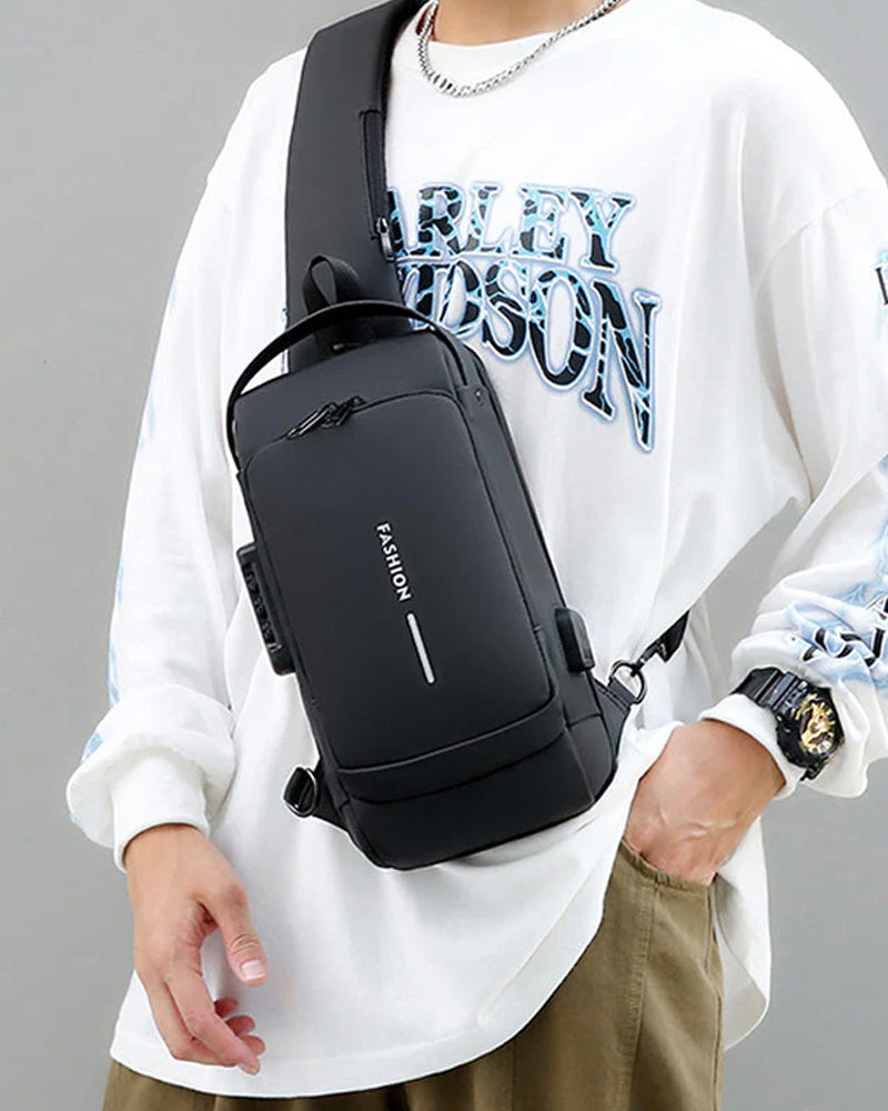 Tyverisikret brysttaske med kodelås