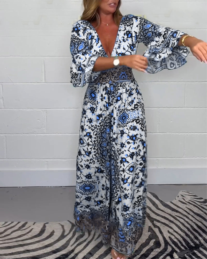 Jumpsuit med print og dyb V-udskæring