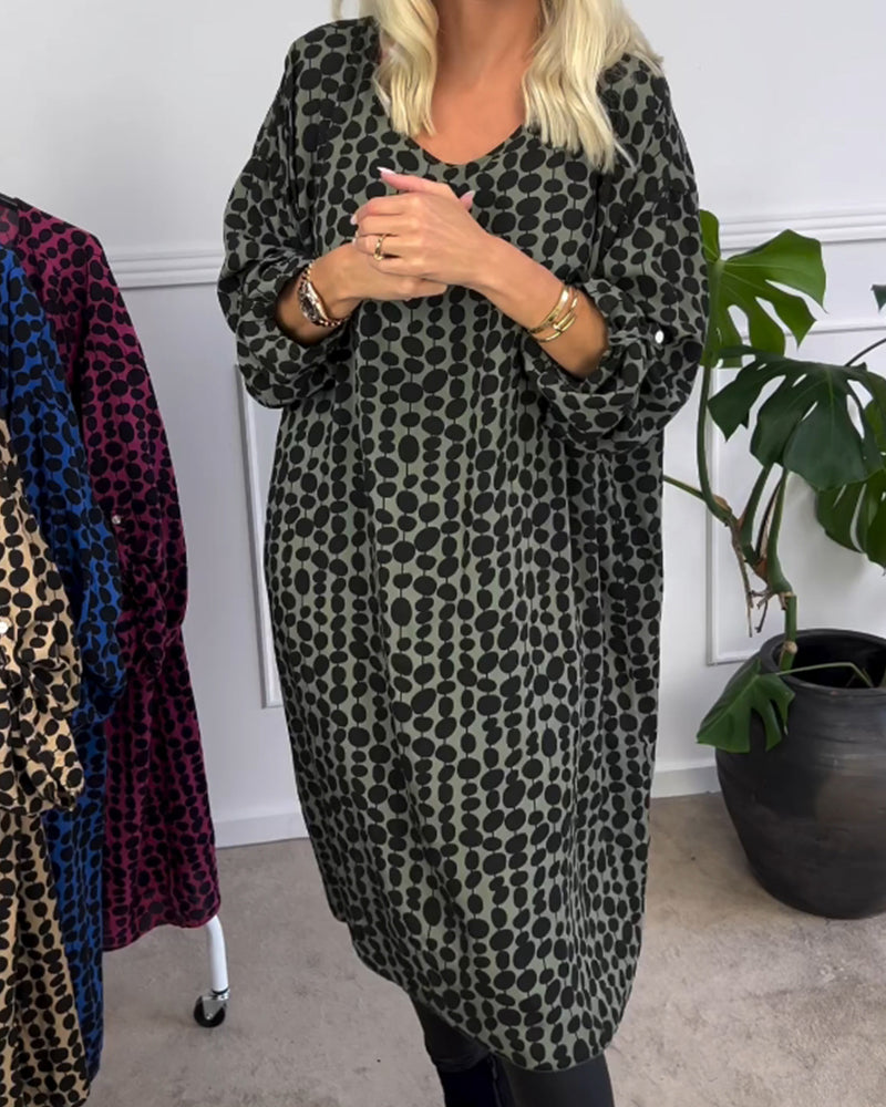 Retro prikket kjole med v-hals