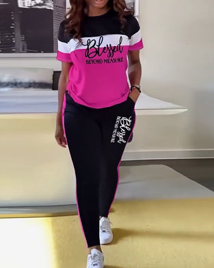 Sæt med afslappet sports-t-shirt i to dele