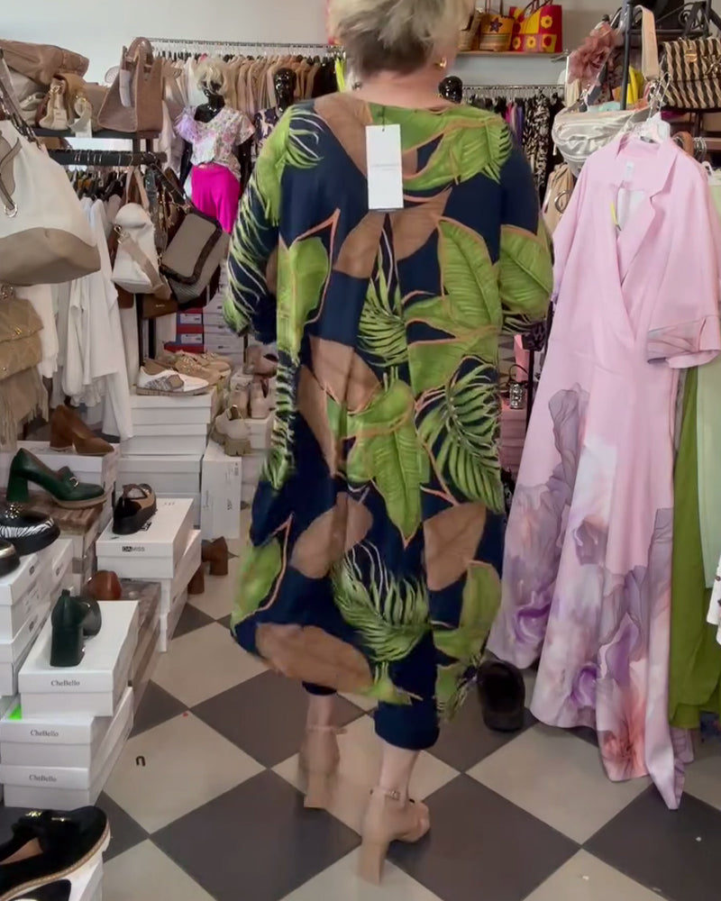 Løs Kjole Med Bladprint Og V-Udskæring