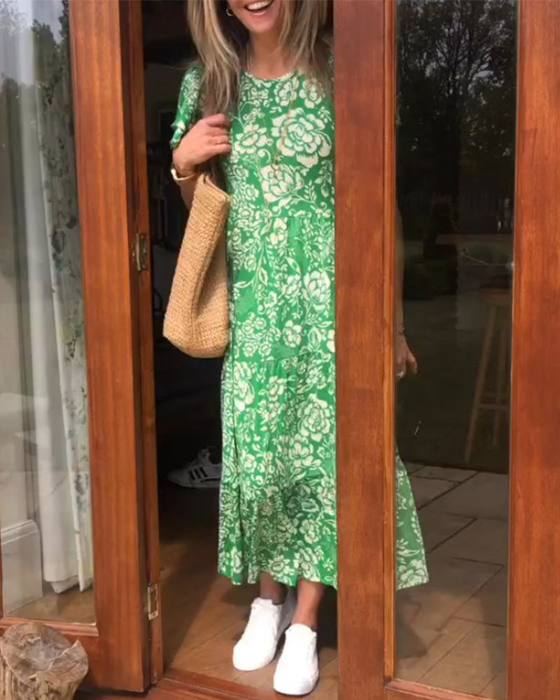 Kortærmet sommerkjole med blomsterprint