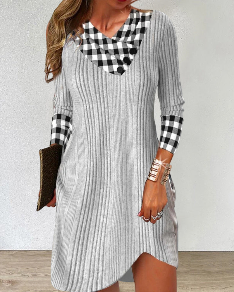 Casual kjole med V-udskæring og farveblok