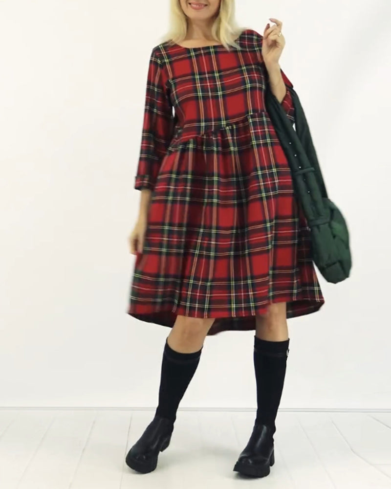 Ternet kjole med svaj