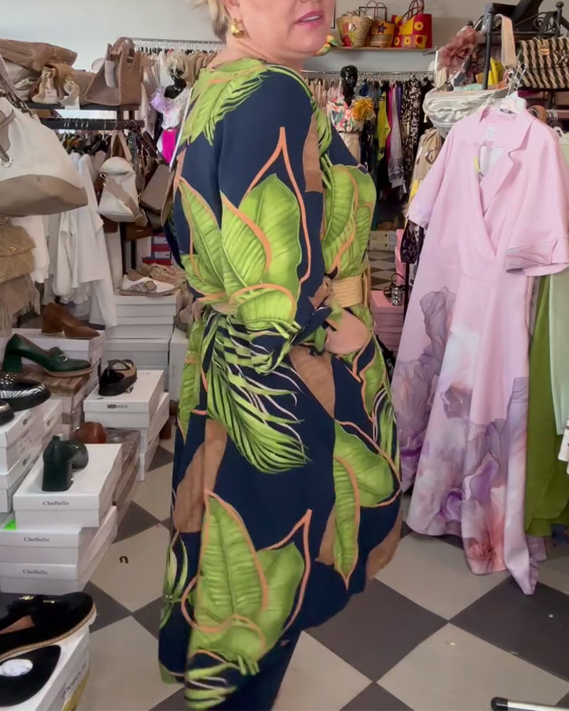 Løs Kjole Med Bladprint Og V-Udskæring