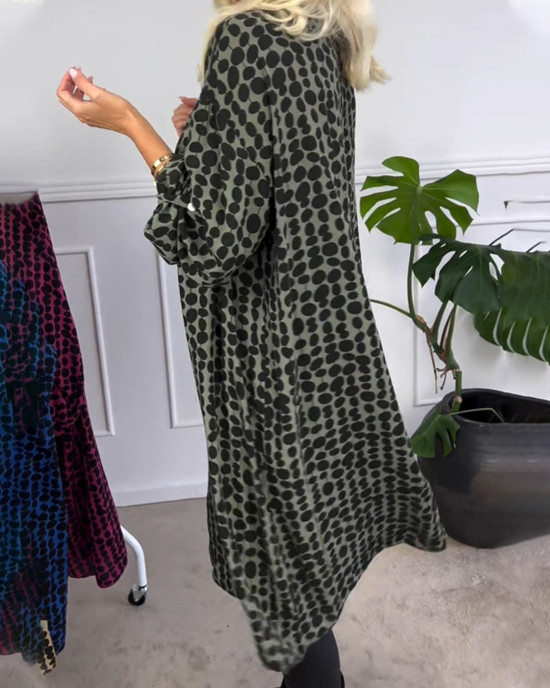 Retro prikket kjole med v-hals