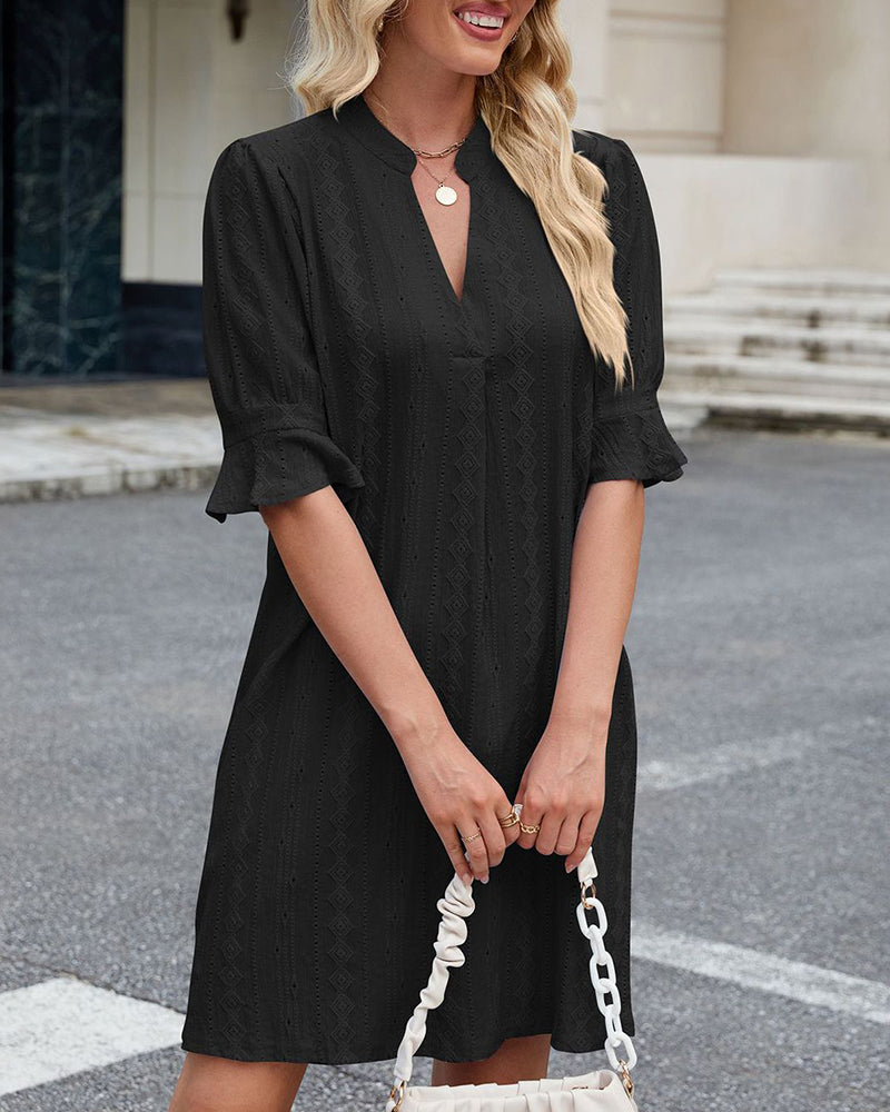 Kjole Ensfarvet V-hals