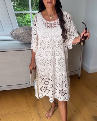 Kjole I Bomuld Med Hulmønster Og Halvlange Ærmer