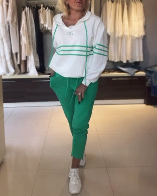 To-delt sæt | Stribet hættetrøje og bukser