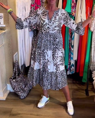 Hverdagskjole med delvist leopardprint