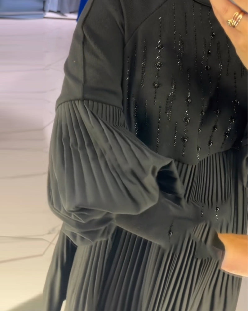 Kjole med svaj og ballonærmer