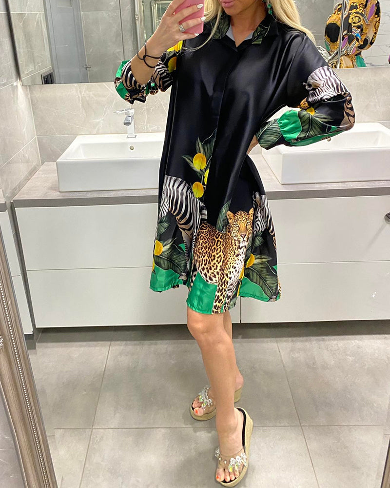 Løs kjole med tigerprint