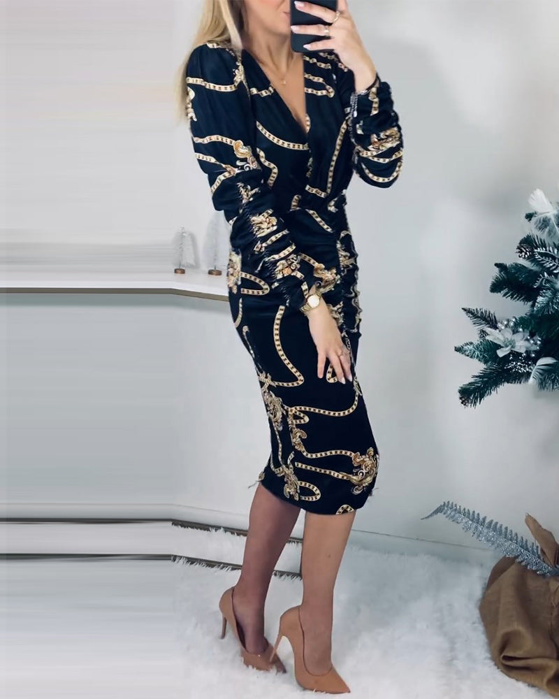 Slim fit kjole med slids og print