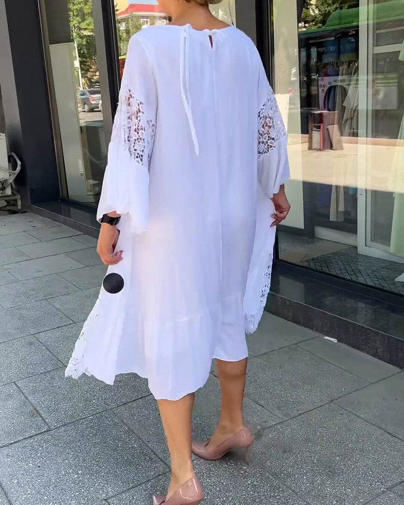 Blondekjole med rund hals