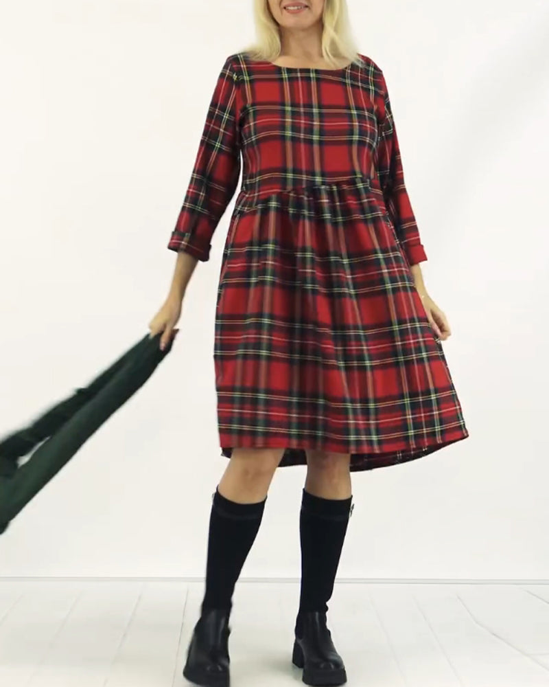 Ternet kjole med svaj