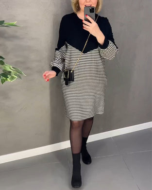 Smart halvvejs ternet kjole