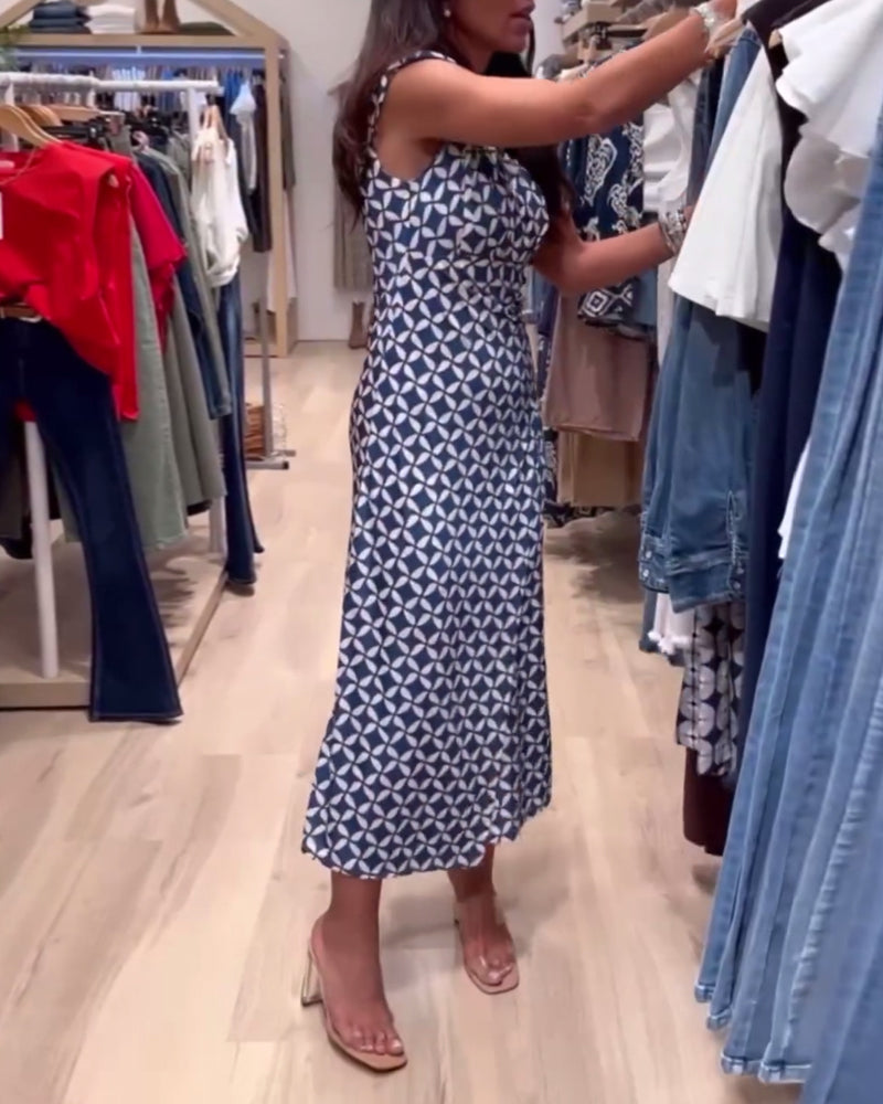 Elegant geometrisk mønstret kjole uden ærmer