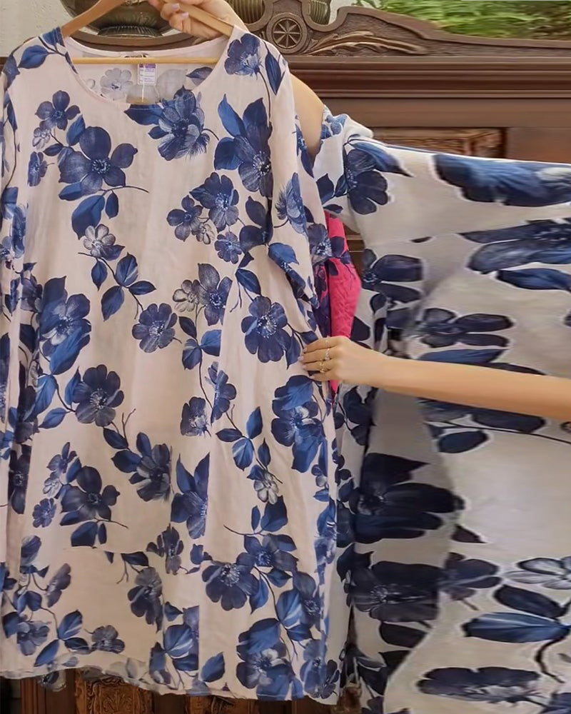 Afslappet kjole med blomstermotiv