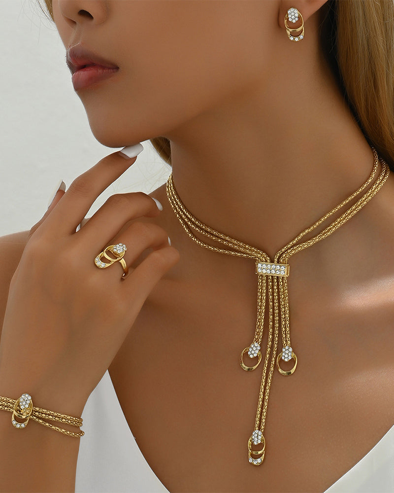 Enkelt smykkesæt | Halskæde, øreringe og håndsmykker