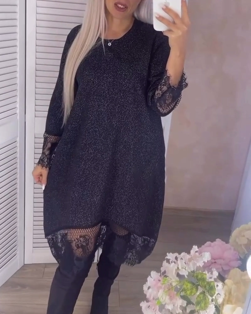 Sort kjole med blondekant