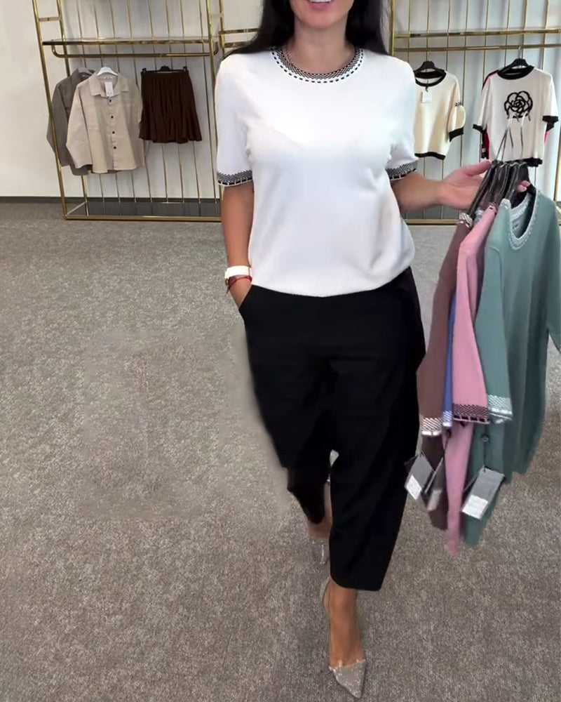 Rundhalset Sweater Med Kontrastfarve