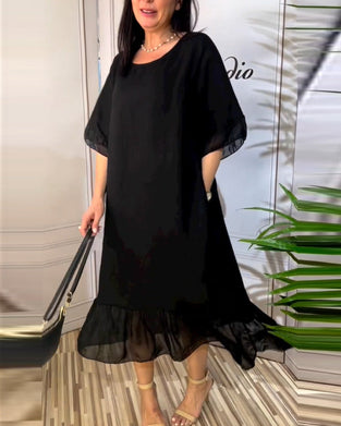 Kortærmet kjole med paneleret mesh