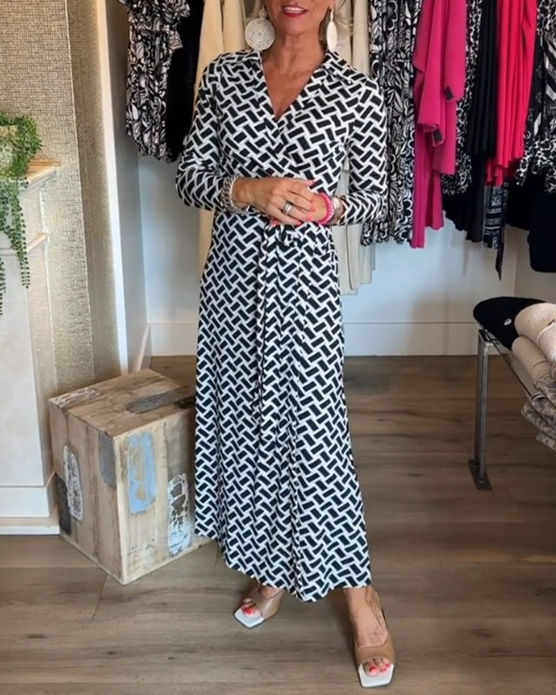 Slankende mønstret kjole