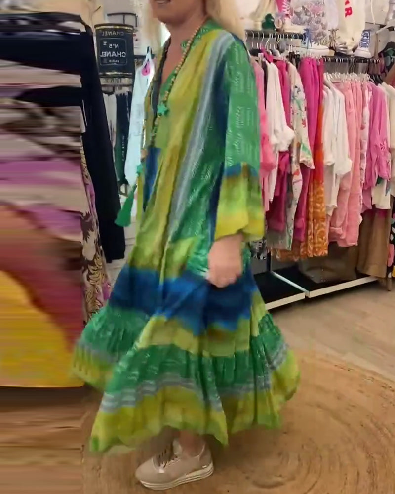 Lang farverig kjole i afslappet pasform med vide ærmer