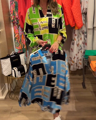 V-halset top med skrift