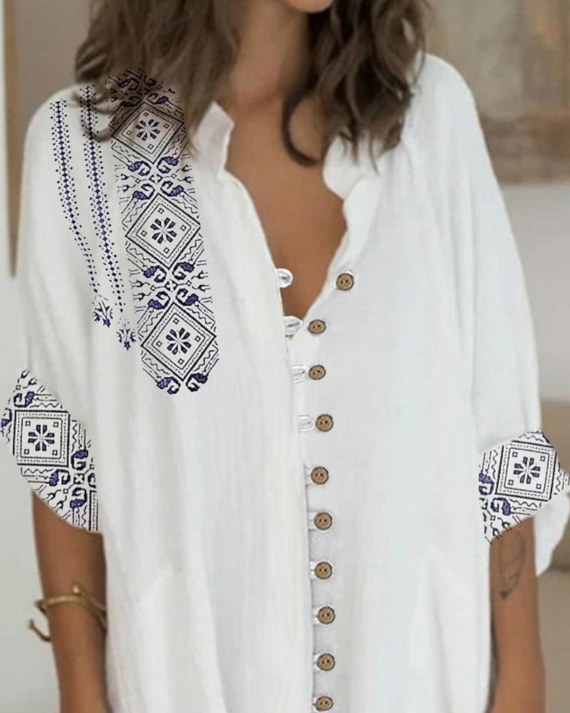 Delvist mønstret kjole med trekvarte ærmer