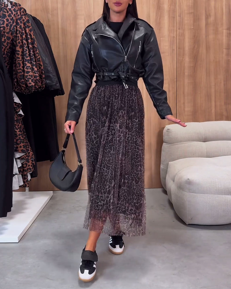 Stilfuld nederdel med gennemsigtigt meshlag