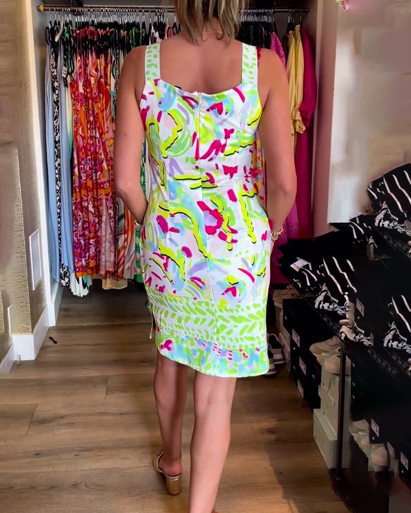 Kjoler uden ærmer og slanke modeller med blomsterfarver