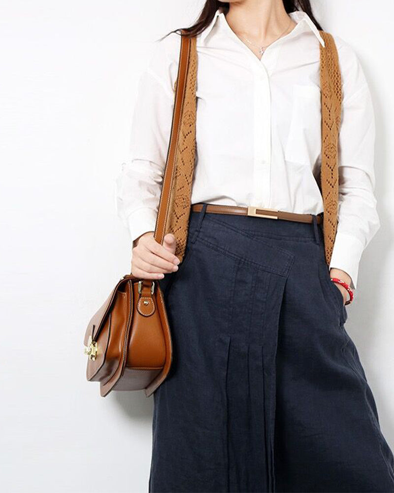 Smalt ensfarvet bælte i retrostil