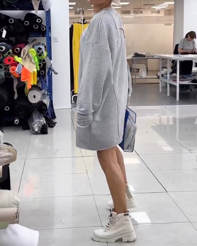 Afslappet skiftkjole med rund hals