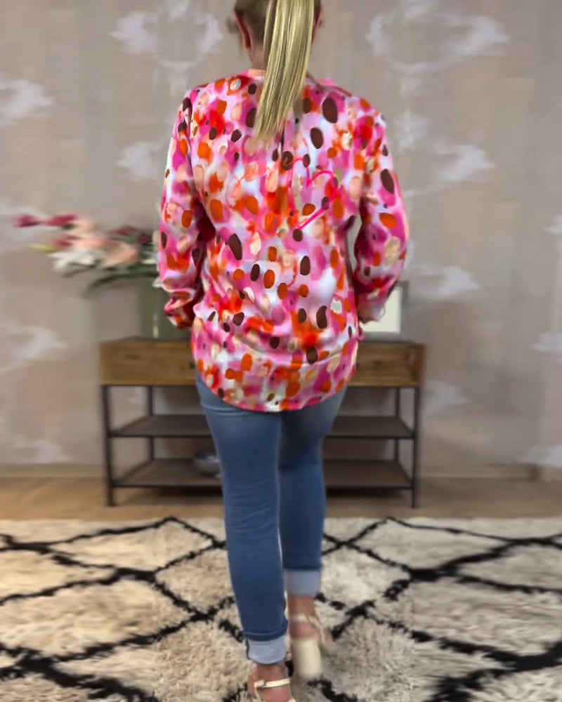 Langærmet farverig modebluse med print