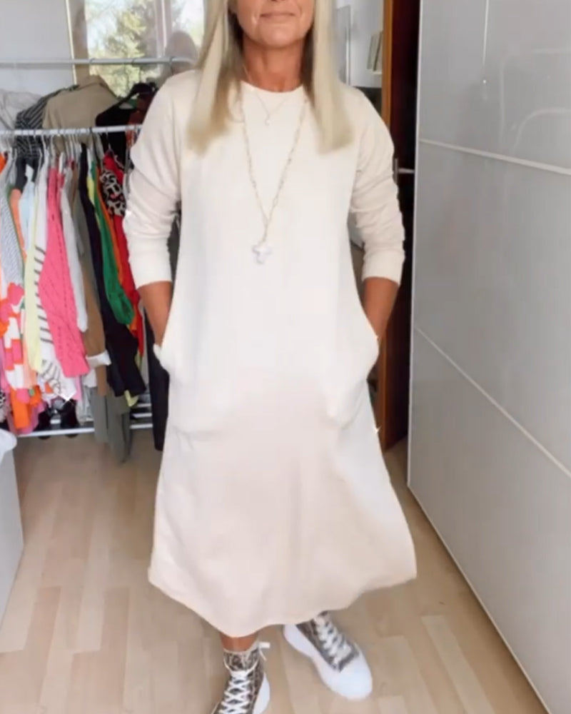 Afslappet kjole med rund hals