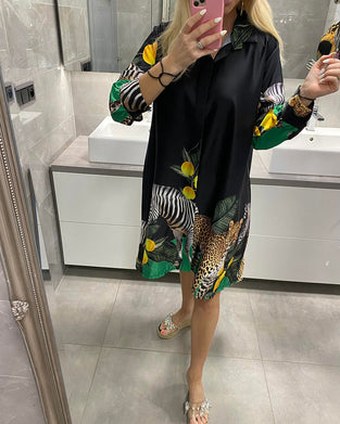 Løs kjole med tigerprint