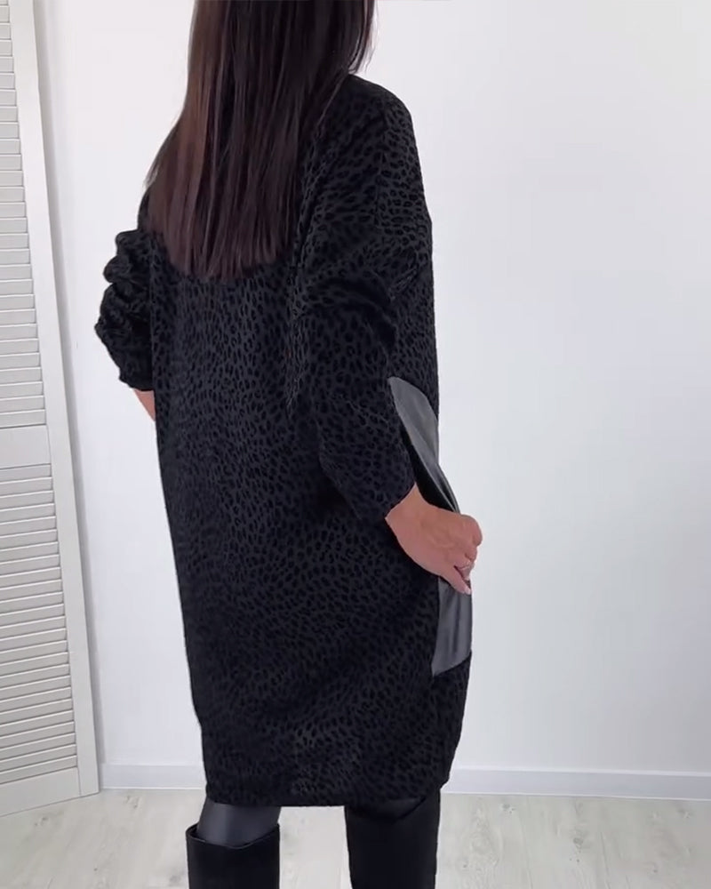 Tofarvet kjole med rund hals