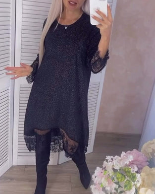 Sort kjole med blondekant